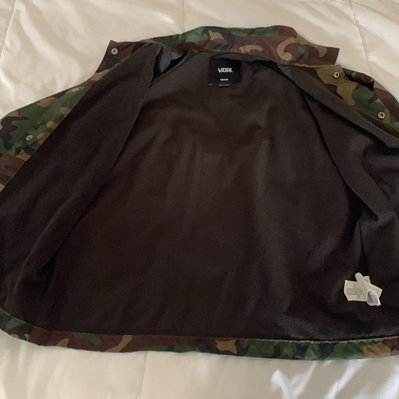 Youth boys Vans lightweight lined jacket. medium. Excellent condition. - Picture 3 of 6